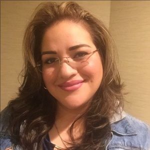 Meet your Posher, Lilly